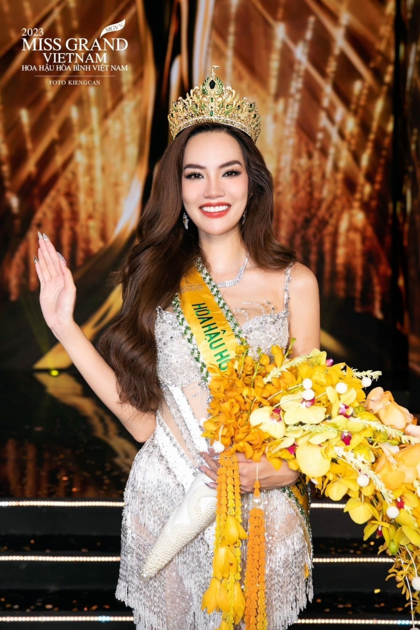 Lê Hoàng Phương đăng quang Hoa hậu Hòa bình Việt Nam 2023 sau 4 năm chinh chiến tại các đấu trường sắc đẹp. Ảnh internet Lê Hoàng Phương đăng quang Hoa hậu Hòa bình Việt Nam 2023 sau 4 năm chinh chiến tại các đấu trường sắc đẹp. Ảnh internet