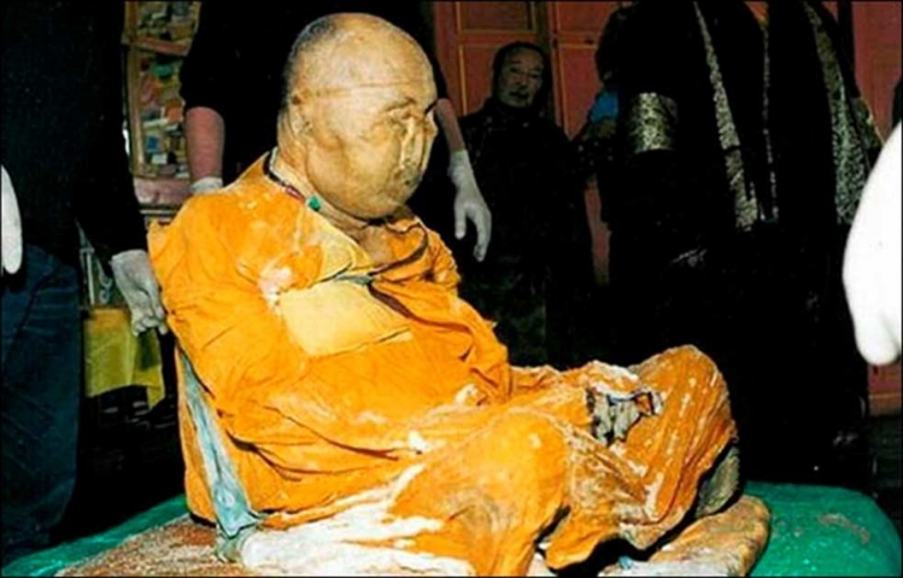 Hài cốt của Lạt ma Itiligov ở Cộng hòa Buryatia ở Siberia luôn là đề tài thách thức các nhà khoa học. Ảnh internet Hài cốt của Lạt ma Itiligov ở Cộng hòa Buryatia ở Siberia luôn là đề tài thách thức các nhà khoa học. Ảnh internet