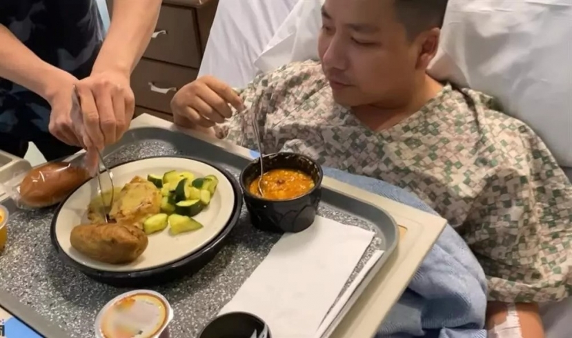 Sự thật về chiều cao 1m80 của Khoa Pug sau cuộc đại phẫu hình thể 'ngốn' hàng tỷ đồng - Ảnh 2 Sự thật về chiều cao 1m80 của Khoa Pug sau cuộc đại phẫu hình thể 'ngốn' hàng tỷ đồng - Ảnh 2