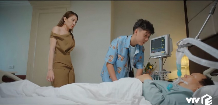 Thương ngày nắng về 2 tập 45: Nhật Mai 'xanh mặt' khi ông Long tỉnh dậy, Phong và Vân bị 'bắt quả tang' hẹn hò - Ảnh 5 Thương ngày nắng về 2 tập 45: Nhật Mai 'xanh mặt' khi ông Long tỉnh dậy, Phong và Vân bị 'bắt quả tang' hẹn hò - Ảnh 5