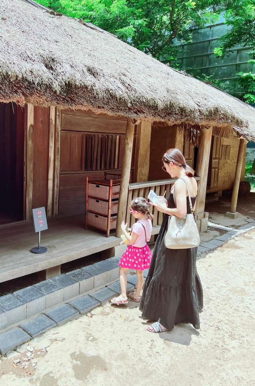 Kết thúc 'Thương ngày nắng về' và nhắn gửi Hồng Đăng, Lan Phương tiếp tục nhận lời ngợi khen về hành động này - Ảnh 1 Kết thúc 'Thương ngày nắng về' và nhắn gửi Hồng Đăng, Lan Phương tiếp tục nhận lời ngợi khen về hành động này - Ảnh 1