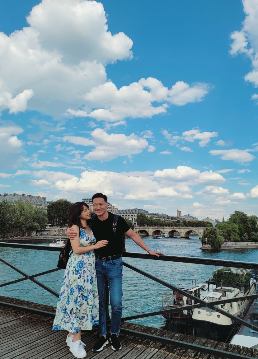Xả loạt ảnh ôm bụng vợ tại trời Tây, Mạnh Trường vô tình hé lộ 'tài sản' quý khiến bao người ngưỡng mộ - Ảnh 3 Xả loạt ảnh ôm bụng vợ tại trời Tây, Mạnh Trường vô tình hé lộ 'tài sản' quý khiến bao người ngưỡng mộ - Ảnh 3