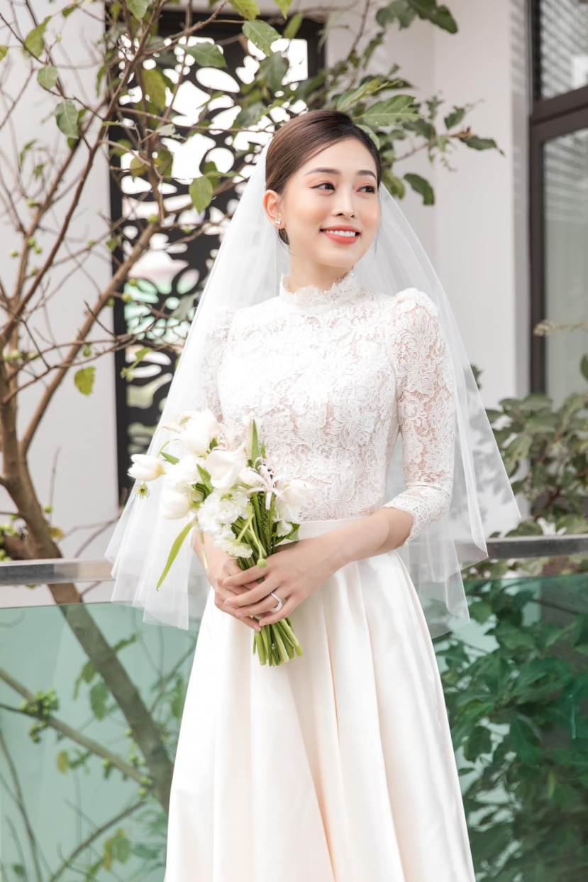 Phương Nga đến giờ mới chịu hé lộ điều thú vị về chiếc váy cưới 'xưa nay hiếm' từng gây tranh cãi - Ảnh 3 Phương Nga đến giờ mới chịu hé lộ điều thú vị về chiếc váy cưới 'xưa nay hiếm' từng gây tranh cãi - Ảnh 3