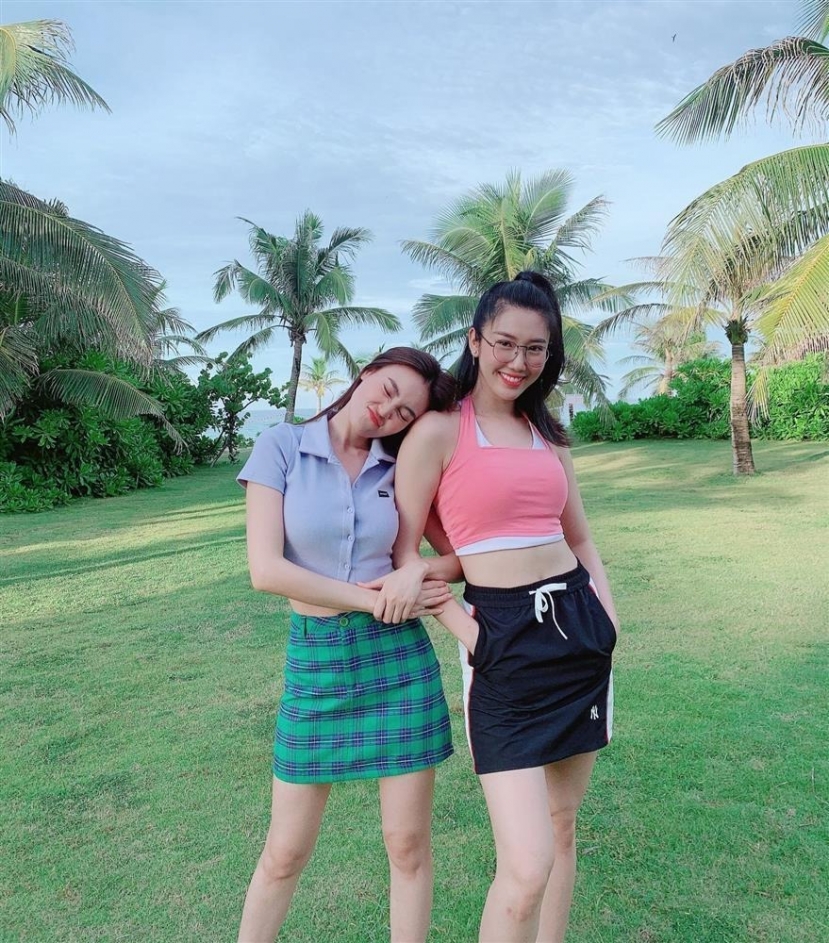 Ninh Dương Lan Ngọc và Thúy Ngân là những người bạn vô cùng thân thiết. Ảnh: FBNV Ninh Dương Lan Ngọc và Thúy Ngân là những người bạn vô cùng thân thiết. Ảnh: FBNV
