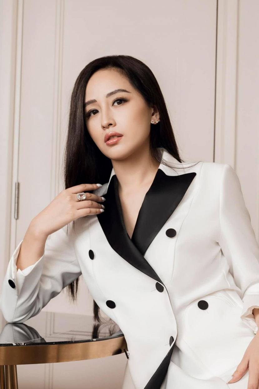 Sao Việt 31/1: Mai Phương Thúy úp mở chuyện kết hôn, Lâm Khánh Chi lộ thể trạng hậu hoàn thiện làm phụ nữ - Ảnh 1 Sao Việt 31/1: Mai Phương Thúy úp mở chuyện kết hôn, Lâm Khánh Chi lộ thể trạng hậu hoàn thiện làm phụ nữ - Ảnh 1