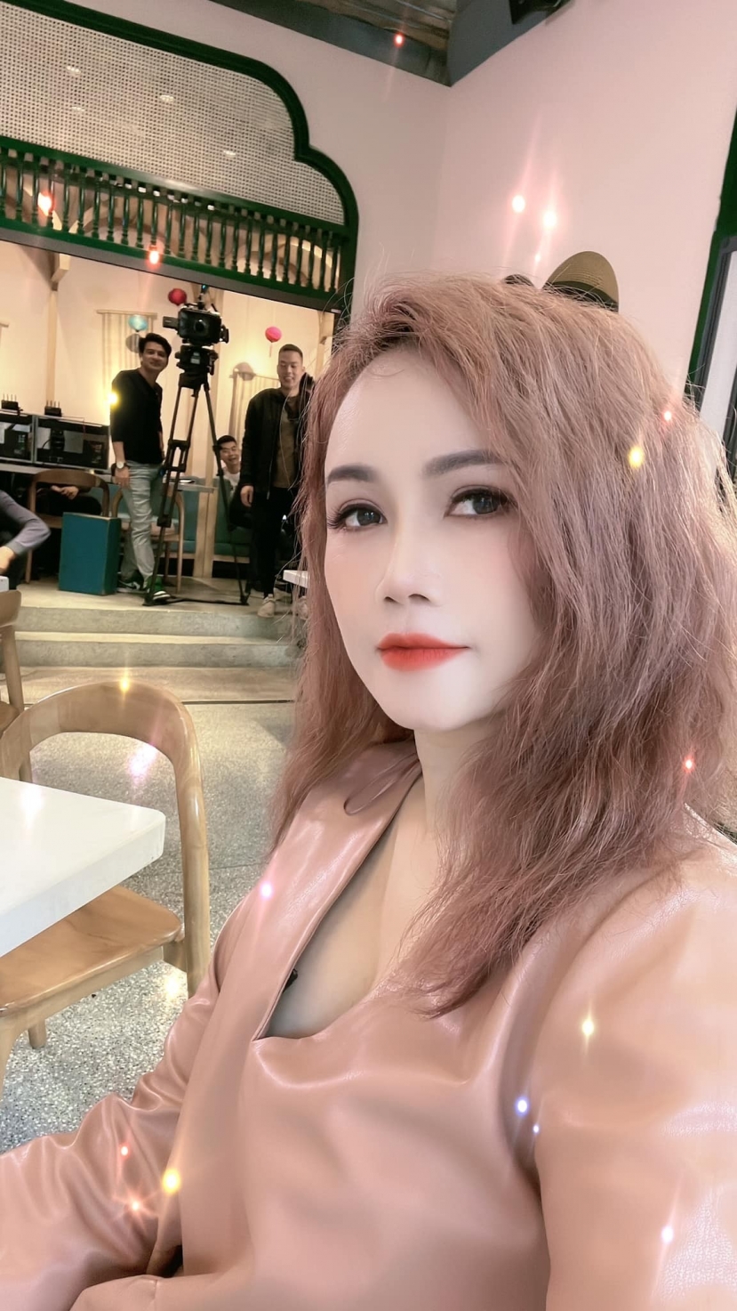 Đào Hoàng Yến khoe đường cong 'khét lẹt' chẳng kém cạnh hotgirl tuổi đôi mươi - Ảnh 3 Đào Hoàng Yến khoe đường cong 'khét lẹt' chẳng kém cạnh hotgirl tuổi đôi mươi - Ảnh 3
