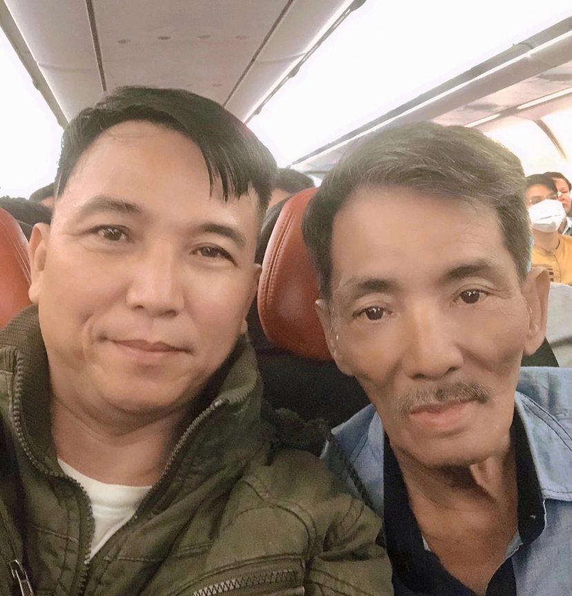 Thương Tín nhận được sự giúp đỡ của NS Tô Hiếu. Ảnh: Internet Thương Tín nhận được sự giúp đỡ của NS Tô Hiếu. Ảnh: Internet