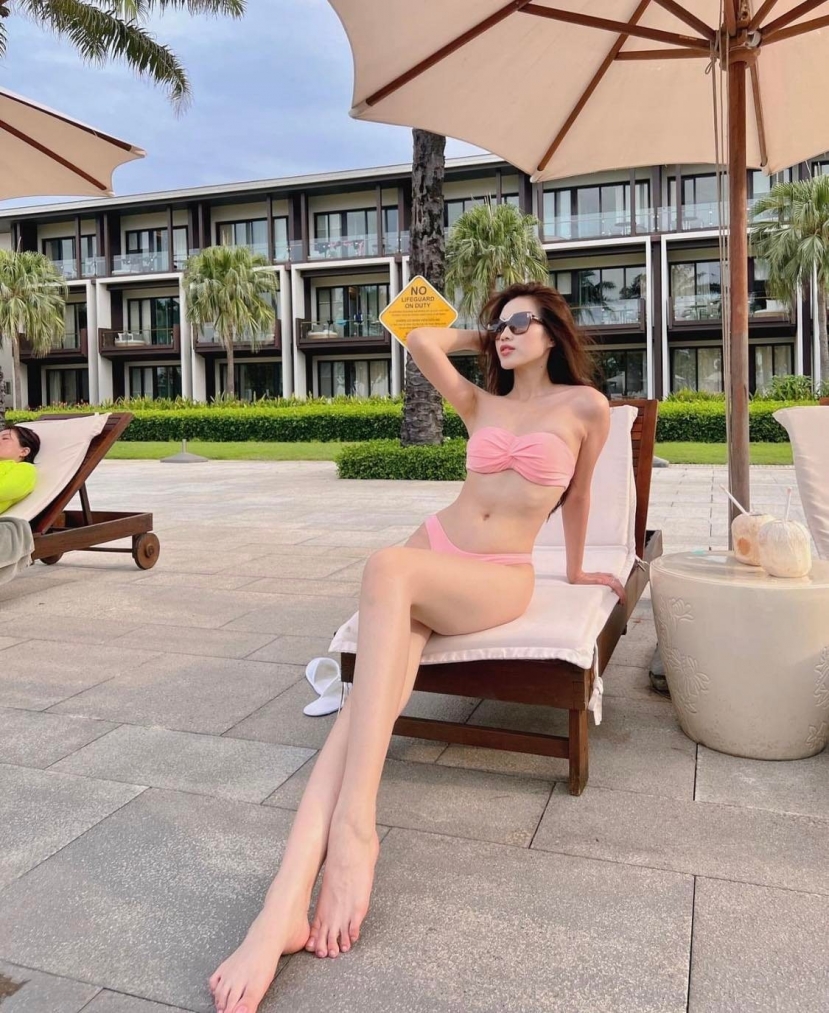 Đỗ Thị Hà hết nhiệm kỳ sắc vóc ngày một thăng hạng và đây là bí quyết - Ảnh 3 Đỗ Thị Hà hết nhiệm kỳ sắc vóc ngày một thăng hạng và đây là bí quyết - Ảnh 3