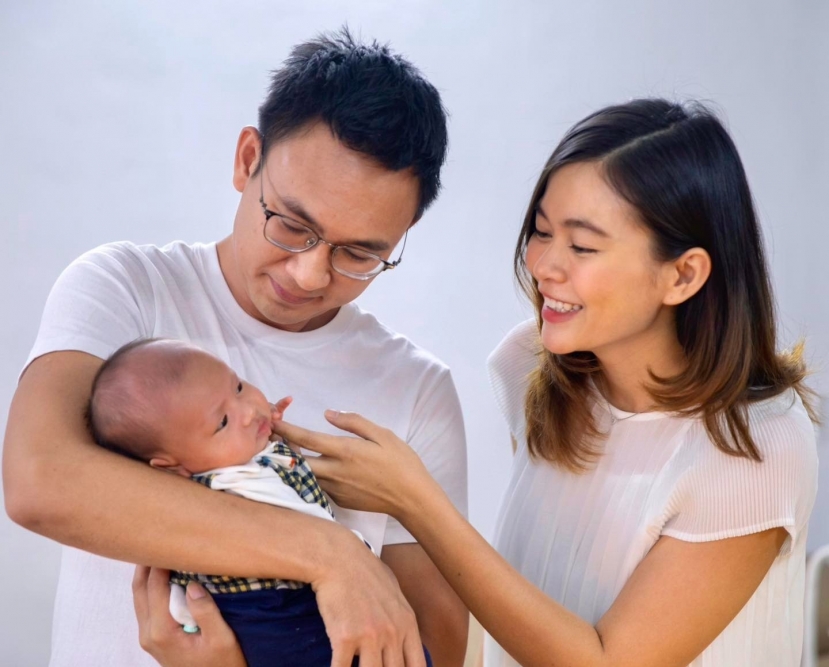 Mâu Thủy và hạnh phúc bên gia đình nhỏ. Ảnh: FBNV Mâu Thủy và hạnh phúc bên gia đình nhỏ. Ảnh: FBNV