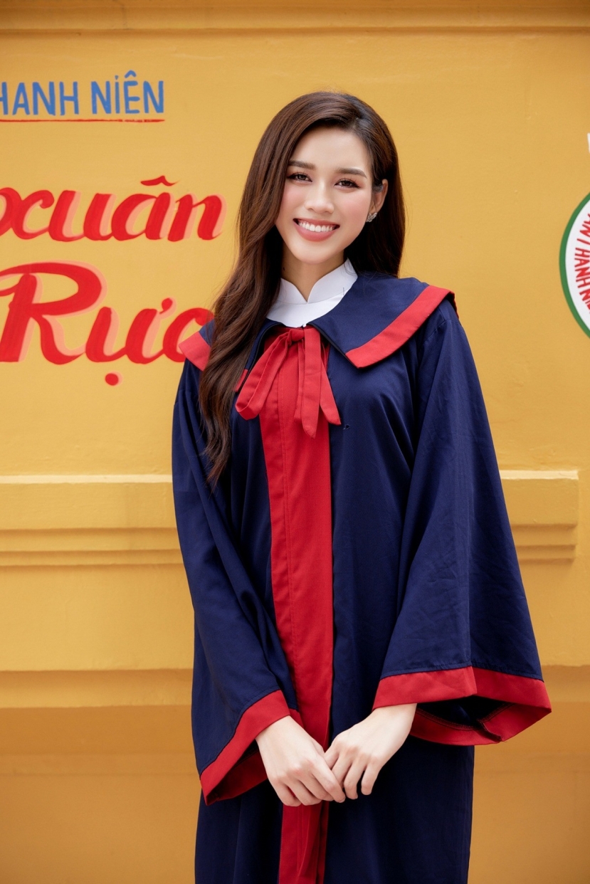 Đỗ Thị Hà đã hoàn thành chương trình học tập ở bậc đại học. Ảnh: FBNV Đỗ Thị Hà đã hoàn thành chương trình học tập ở bậc đại học. Ảnh: FBNV