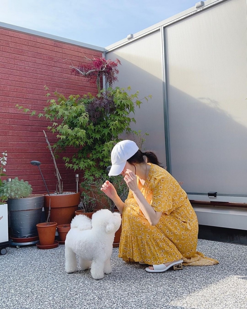 Song Hye Kyo dậy sóng với bộ ảnh khoe nhan sắc đời thường - Ảnh 3 Song Hye Kyo dậy sóng với bộ ảnh khoe nhan sắc đời thường - Ảnh 3