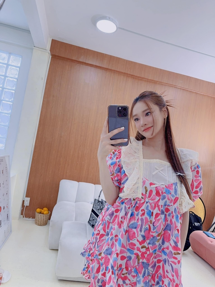 'Mẹ bầu' Nhã Phương tự tin đọ sắc cùng hội chị em Thiên Ân, Tiểu Vy, Hòa Minzy - Ảnh 1 'Mẹ bầu' Nhã Phương tự tin đọ sắc cùng hội chị em Thiên Ân, Tiểu Vy, Hòa Minzy - Ảnh 1