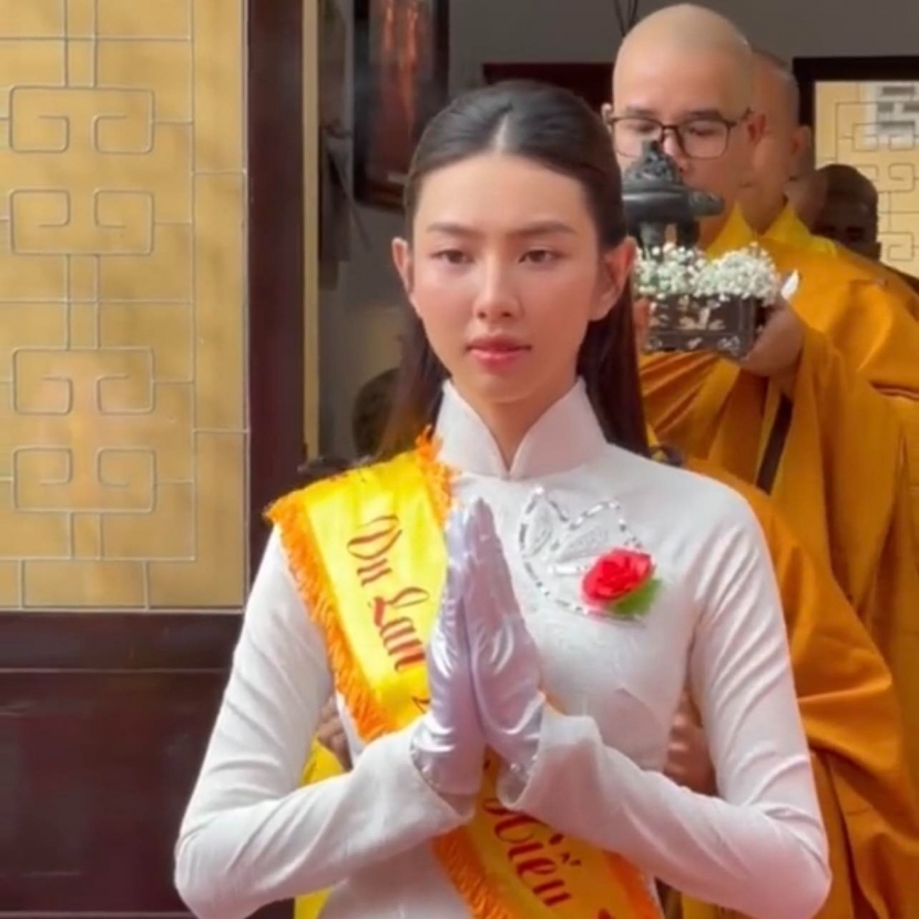 Sao Việt 30/8: Thùy Tiên gây chú ý mạnh trong ngày Lễ Vu Lan, Phương Oanh không ngại 'dìm' shark Bình - Ảnh 1 Sao Việt 30/8: Thùy Tiên gây chú ý mạnh trong ngày Lễ Vu Lan, Phương Oanh không ngại 'dìm' shark Bình - Ảnh 1