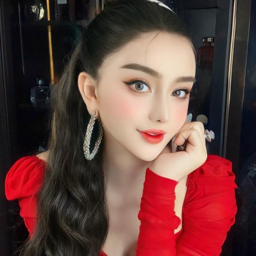 Diện mạo khác biệt thấy rõ của Lâm Khánh Chi. Ảnh: FBNV Diện mạo khác biệt thấy rõ của Lâm Khánh Chi. Ảnh: FBNV