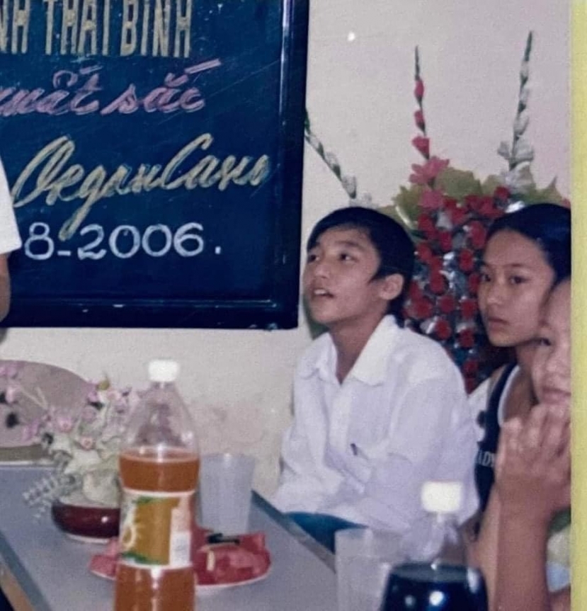 Hình ảnh 17 năm trước của Sơn Tùng và MONO khiến nhiều người bất ngờ - Ảnh 3 Hình ảnh 17 năm trước của Sơn Tùng và MONO khiến nhiều người bất ngờ - Ảnh 3