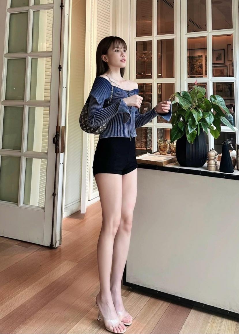 Sắc vóc cực phẩm của Thiều Bảo Trâm. Ảnh: FBNV Sắc vóc cực phẩm của Thiều Bảo Trâm. Ảnh: FBNV
