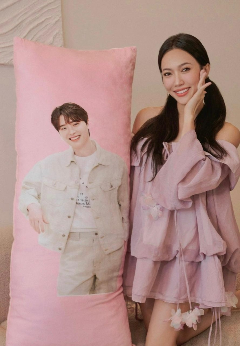 Diệu Nhi tiết lộ Lee Joong Suk là 'người yêu cũ' của mình. Ảnh: FBNV Diệu Nhi tiết lộ Lee Joong Suk là 'người yêu cũ' của mình. Ảnh: FBNV