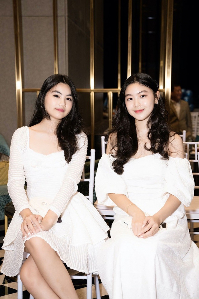 Con gái út MC Quyền Linh khoe sắc với vẻ đẹp trong veo, nhan sắc khiến ai nấy đều nhận định: Hoa hậu tương lai! - Ảnh 1 Con gái út MC Quyền Linh khoe sắc với vẻ đẹp trong veo, nhan sắc khiến ai nấy đều nhận định: Hoa hậu tương lai! - Ảnh 1