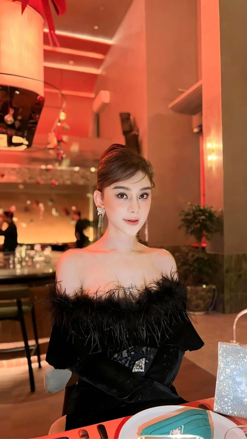 Lâm Khánh Chi gần đây thường xuyên khoe nhan sắc xinh đẹp thăng hạng. Ảnh: FBNV Lâm Khánh Chi gần đây thường xuyên khoe nhan sắc xinh đẹp thăng hạng. Ảnh: FBNV
