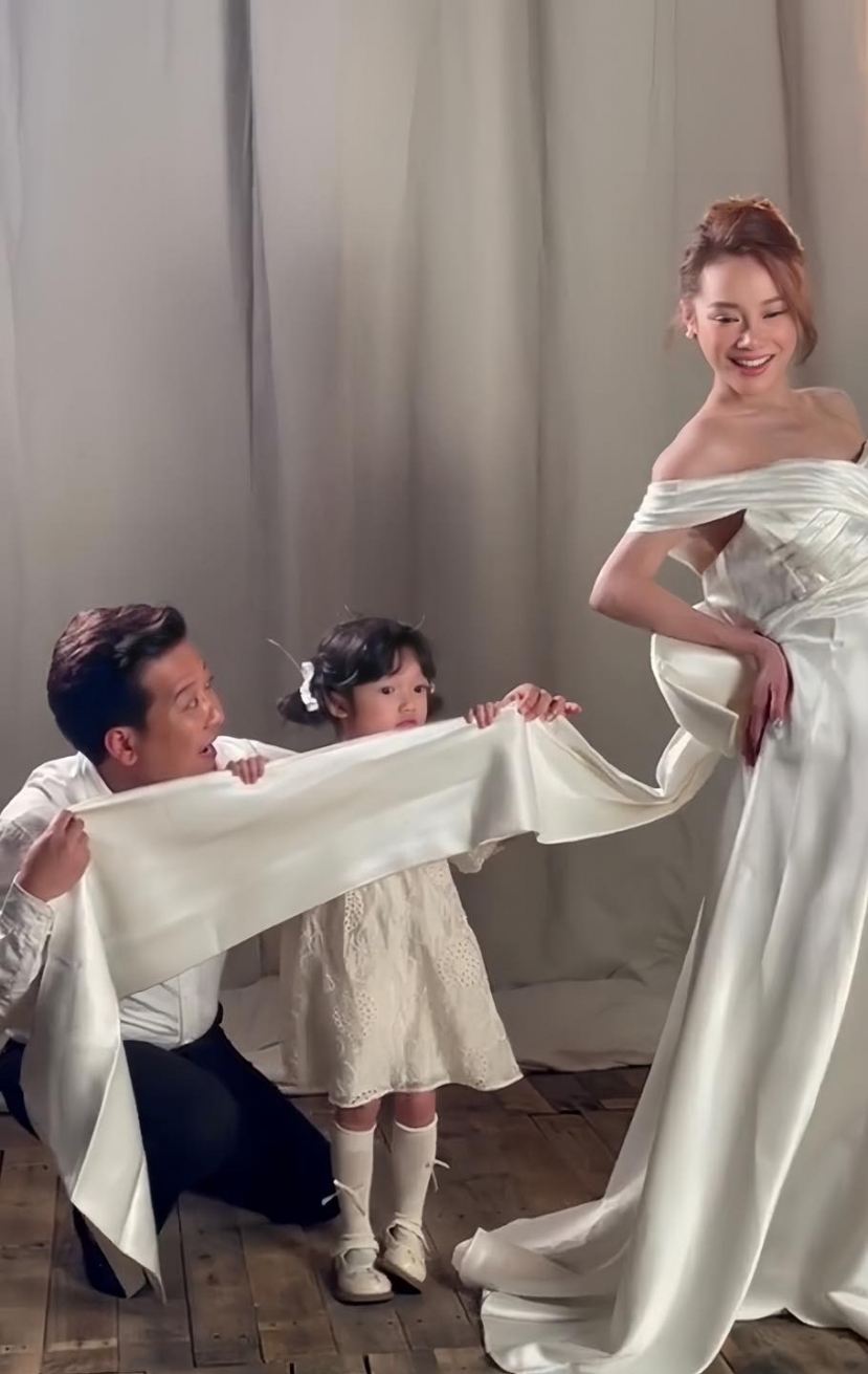 Sao Việt 9/1: Dung mạo của con gái Trường Giang và Nhã Phương, Mỹ Tâm hé lộ góc khuất sau ánh hào quang - Ảnh 1 Sao Việt 9/1: Dung mạo của con gái Trường Giang và Nhã Phương, Mỹ Tâm hé lộ góc khuất sau ánh hào quang - Ảnh 1