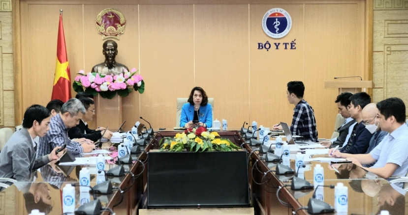 Thứ trưởng Bộ Y tế Nguyễn Thị Liên Hương chủ trì hội nghị. Ảnh: BYT Thứ trưởng Bộ Y tế Nguyễn Thị Liên Hương chủ trì hội nghị. Ảnh: BYT