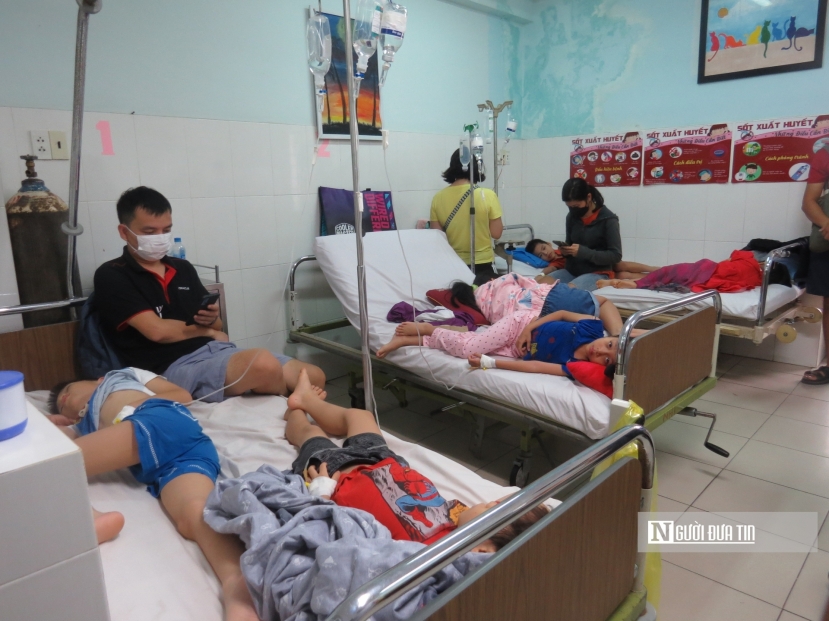 Học sinh nhập viện theo dõi và điều trị tại Bệnh viện Đa khoa tỉnh Khánh Hòa. Học sinh nhập viện theo dõi và điều trị tại Bệnh viện Đa khoa tỉnh Khánh Hòa.
