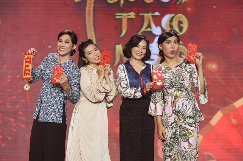 Quang Lê đã mời Minh Dự viết kịch bản và mời Hoài Linh, Hồng Đào góp mặt. Quang Lê đã mời Minh Dự viết kịch bản và mời Hoài Linh, Hồng Đào góp mặt.