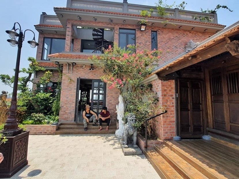 Những ngôi nhà có nhiều gió trời luôn được xem là một ngôi nhà tốt về phong thủy; giúp cho gia chủ sống trong đó dễ dàng phát tài. Những ngôi nhà có nhiều gió trời luôn được xem là một ngôi nhà tốt về phong thủy; giúp cho gia chủ sống trong đó dễ dàng phát tài.