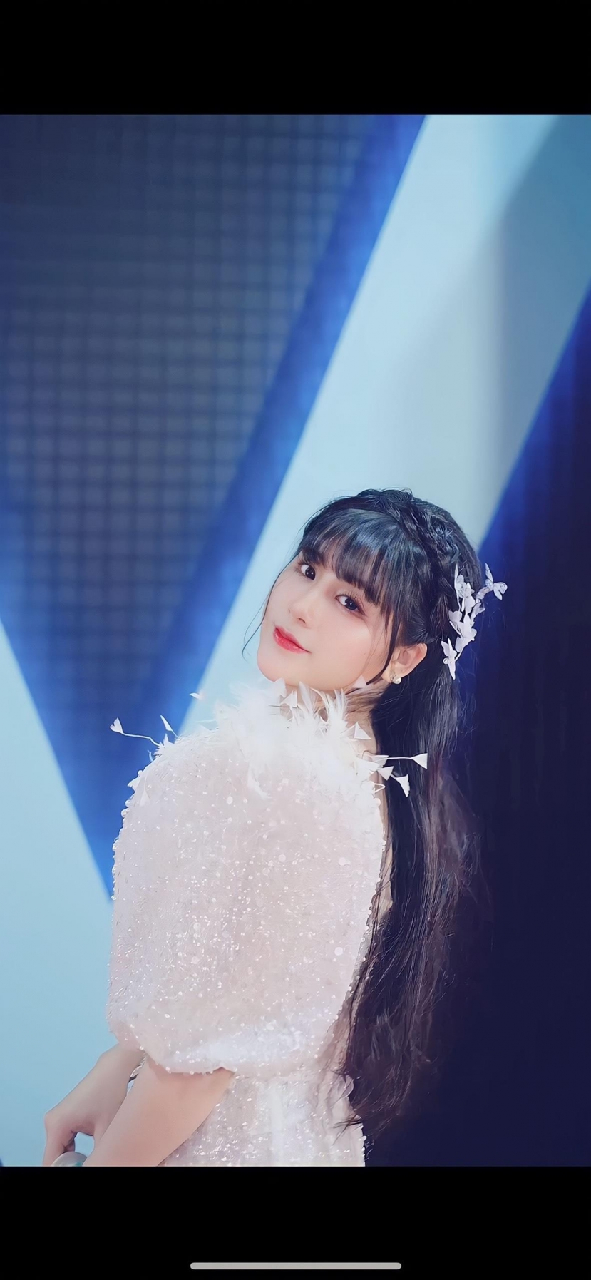Cô nàng idol live Mindi nhí nhảnh Cô nàng idol live Mindi nhí nhảnh