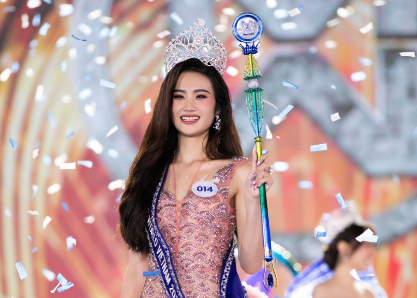 Bị chỉ trích khi uống trà sữa, diễn thời trang 'khịa' Hoa hậu Ý Nhi, phía VĐV Kim Sơn nói gì? - Ảnh 1 Bị chỉ trích khi uống trà sữa, diễn thời trang 'khịa' Hoa hậu Ý Nhi, phía VĐV Kim Sơn nói gì? - Ảnh 1