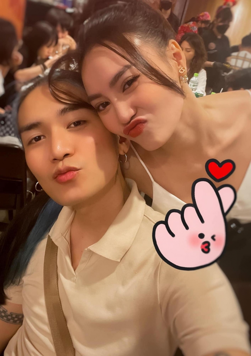 Ninh Dương Lan Ngọc khá thân thiết với BB Trần. Họ thường xuyên có những khoảnh khắc chụp ảnh chung với nhau nhận được sự quan tâm từ phía công chúng (Ảnh: FBNV) Ninh Dương Lan Ngọc khá thân thiết với BB Trần. Họ thường xuyên có những khoảnh khắc chụp ảnh chung với nhau nhận được sự quan tâm từ phía công chúng (Ảnh: FBNV)