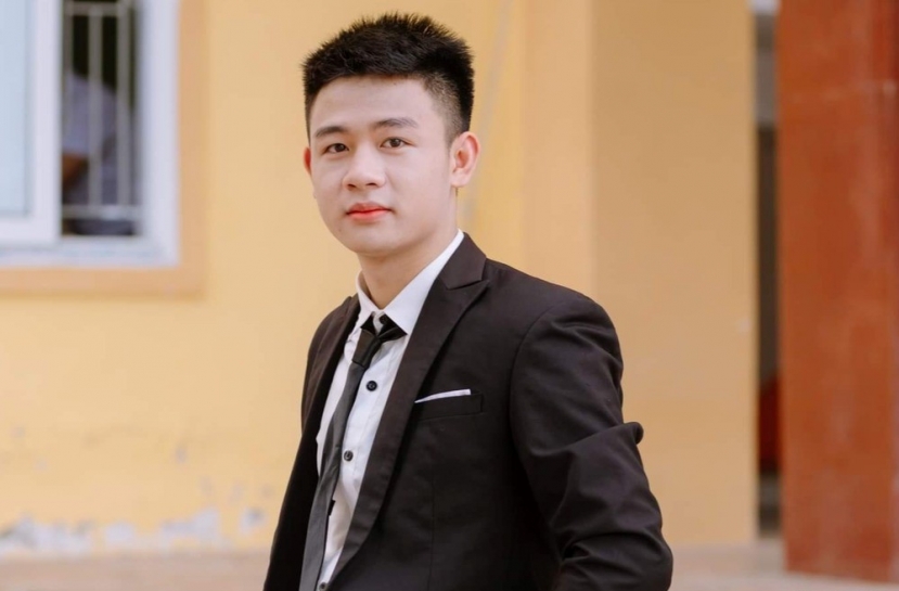 Nguyễn Trần Nam Khánh là Á khoa của cả nước khối A Nguyễn Trần Nam Khánh là Á khoa của cả nước khối A