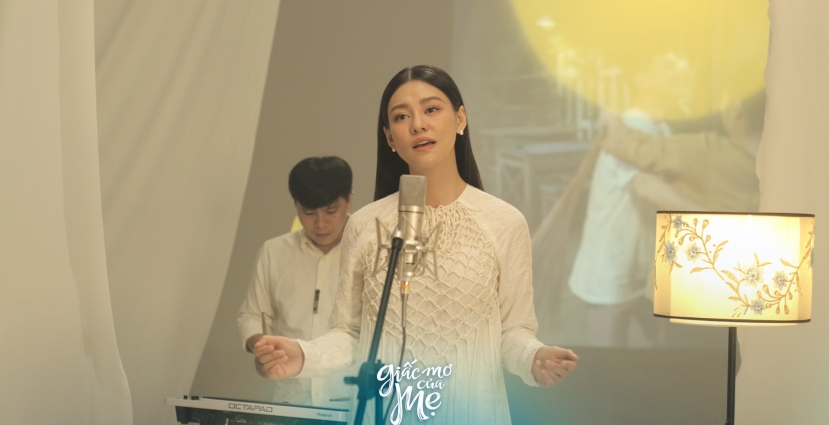 Đạo diễn Nguyễn Quang Dũng khen ngợi Bùi Lan Hương hết lời: Nếu chỉ dùng tiền sẽ không thể mời - Ảnh 1 Đạo diễn Nguyễn Quang Dũng khen ngợi Bùi Lan Hương hết lời: Nếu chỉ dùng tiền sẽ không thể mời - Ảnh 1