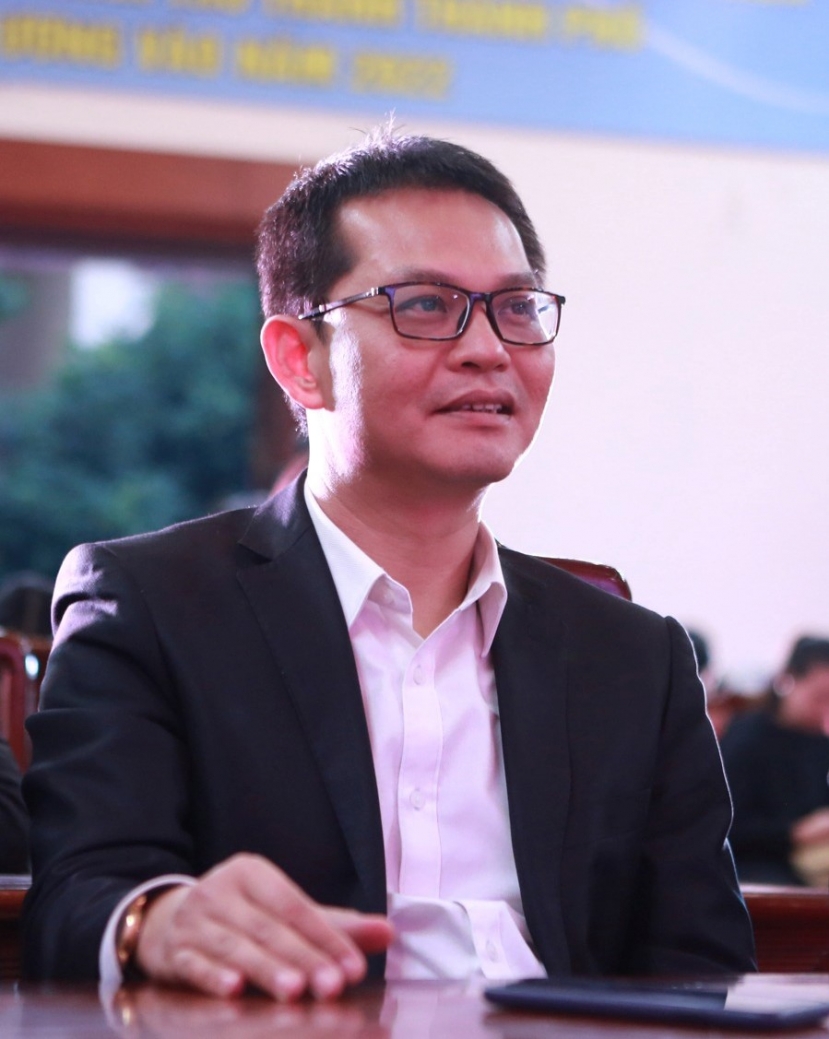 NSND Trung Hiếu - Giám đốc Nhà hát kịch Hà Nội (Ảnh: Internet) NSND Trung Hiếu - Giám đốc Nhà hát kịch Hà Nội (Ảnh: Internet)