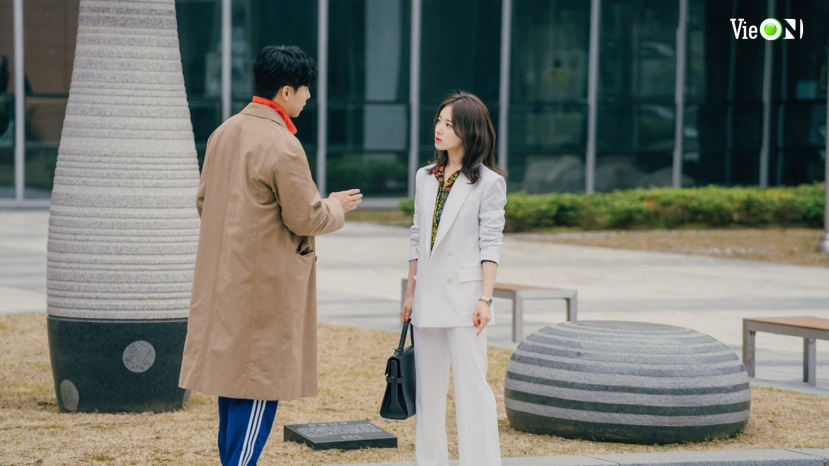 Lee Seung Gi tái hợp Lee Se Young trong 'Tiệm Cà phê Luật', mọt phim lần này khỏi lo 'thuyền chìm' - Ảnh 1 Lee Seung Gi tái hợp Lee Se Young trong 'Tiệm Cà phê Luật', mọt phim lần này khỏi lo 'thuyền chìm' - Ảnh 1