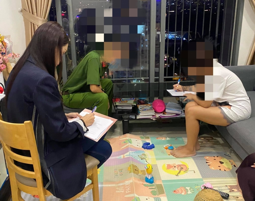 Cách sao Việt 'đáp trả' anti-fan khi bị mắng: Phương Oanh quyết vỗ mặt bằng thắng, Hương Giang nhận cái kết ê chề - Ảnh 3 Cách sao Việt 'đáp trả' anti-fan khi bị mắng: Phương Oanh quyết vỗ mặt bằng thắng, Hương Giang nhận cái kết ê chề - Ảnh 3