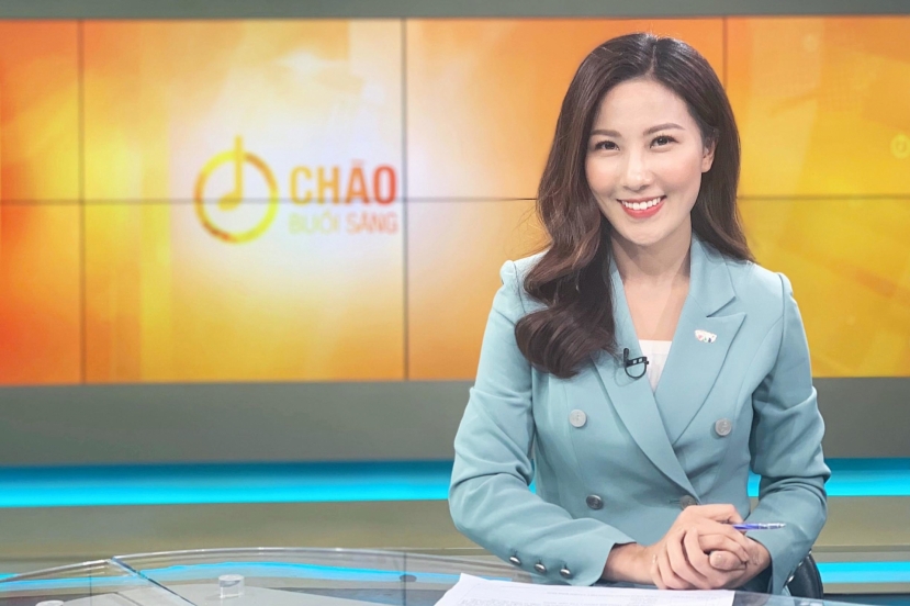 BTV Nguyễn Quỳnh Hoa dẫn chương trình Chào buổi sáng (Ảnh: Internet) BTV Nguyễn Quỳnh Hoa dẫn chương trình Chào buổi sáng (Ảnh: Internet)