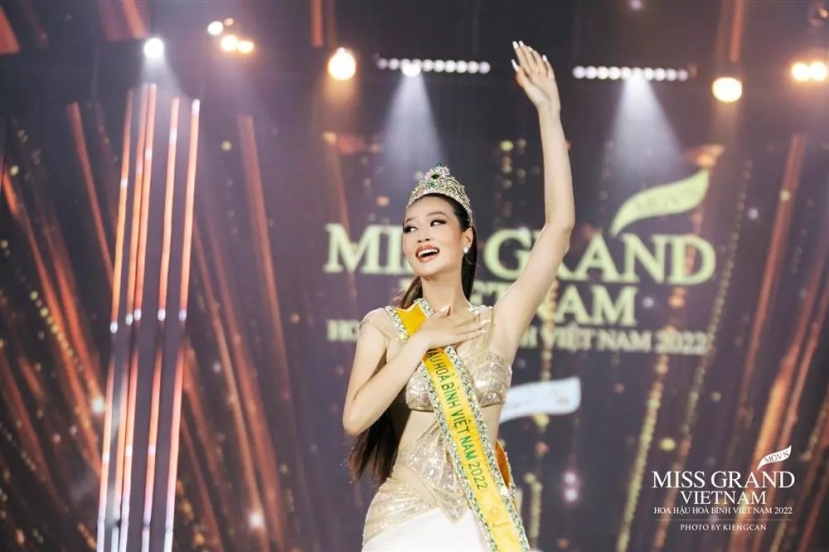 Khoảnh khắc Hoa hậu Đoàn Thiên Ân đăng quang ngôi vị cao nhất Miss Grand Vietnam 2022 (Ảnh: Internet) Khoảnh khắc Hoa hậu Đoàn Thiên Ân đăng quang ngôi vị cao nhất Miss Grand Vietnam 2022 (Ảnh: Internet)