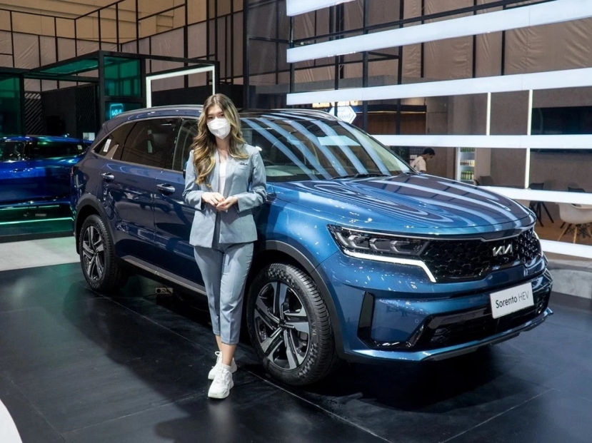 Ô tô Hybrid đầu tiên lắp ráp tại Việt Nam sắp trình làng với 2 phiên bản, dự kiến bàn giao tháng 10 - Ảnh 1 Ô tô Hybrid đầu tiên lắp ráp tại Việt Nam sắp trình làng với 2 phiên bản, dự kiến bàn giao tháng 10 - Ảnh 1