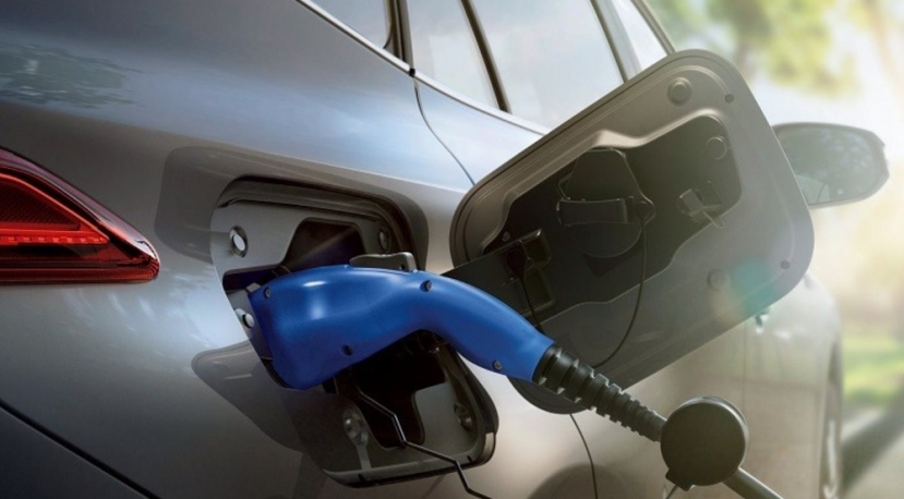 Toyota tung mẫu xe mới có giá hơn 500 triệu, cực tiết kiệm xăng chỉ 4,97l/100km - Ảnh 3 Toyota tung mẫu xe mới có giá hơn 500 triệu, cực tiết kiệm xăng chỉ 4,97l/100km - Ảnh 3