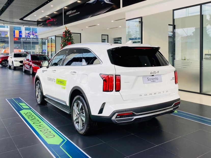 Kia Sorento hybrid về đại lý, giá bán thấp nhất 1,599 tỷ đồng. Kia Sorento hybrid về đại lý, giá bán thấp nhất 1,599 tỷ đồng.