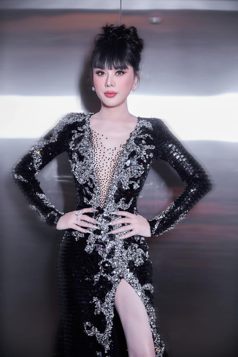 Lâm Khánh Chi được ngợi khen ngày càng xinh đẹp, nữ tính hơn (Ảnh: FBNV) Lâm Khánh Chi được ngợi khen ngày càng xinh đẹp, nữ tính hơn (Ảnh: FBNV)