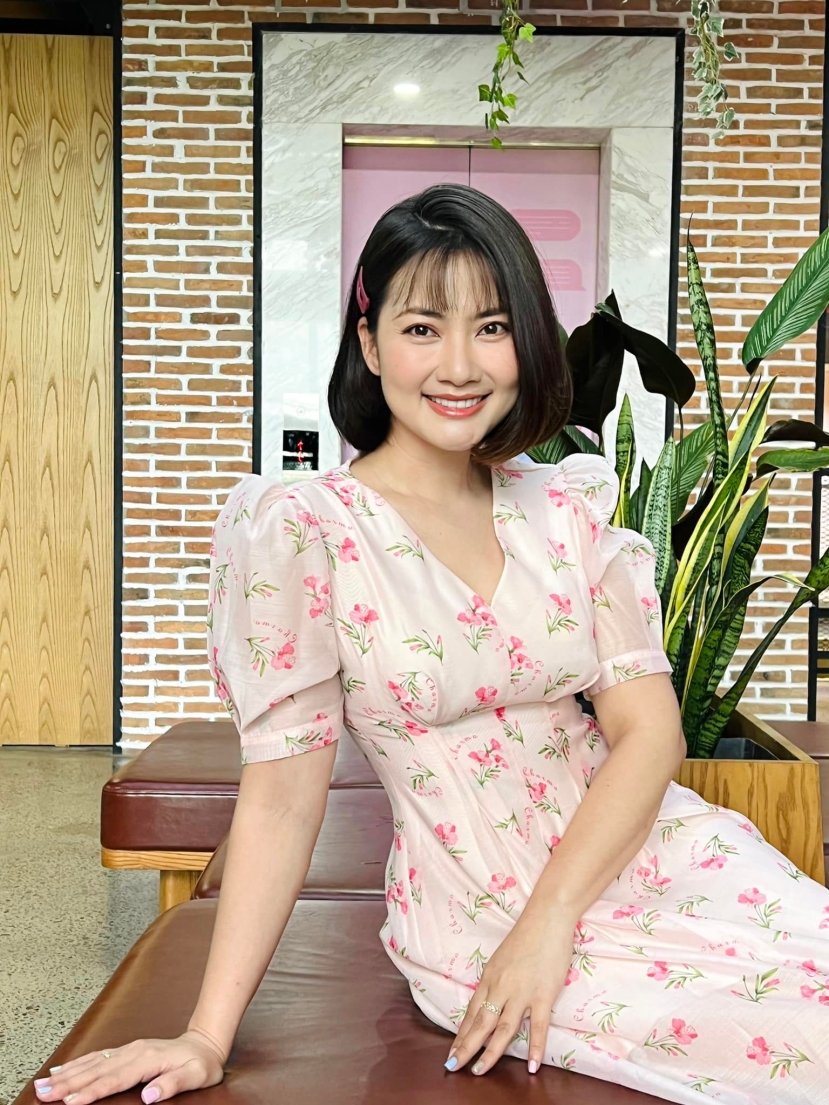 Hậu ly hôn, Ngọc Lan dành nhiều thời gian cho việc hoạt động nghệ thuật và chăm sóc con trai (Ảnh: FBNV) Hậu ly hôn, Ngọc Lan dành nhiều thời gian cho việc hoạt động nghệ thuật và chăm sóc con trai (Ảnh: FBNV)