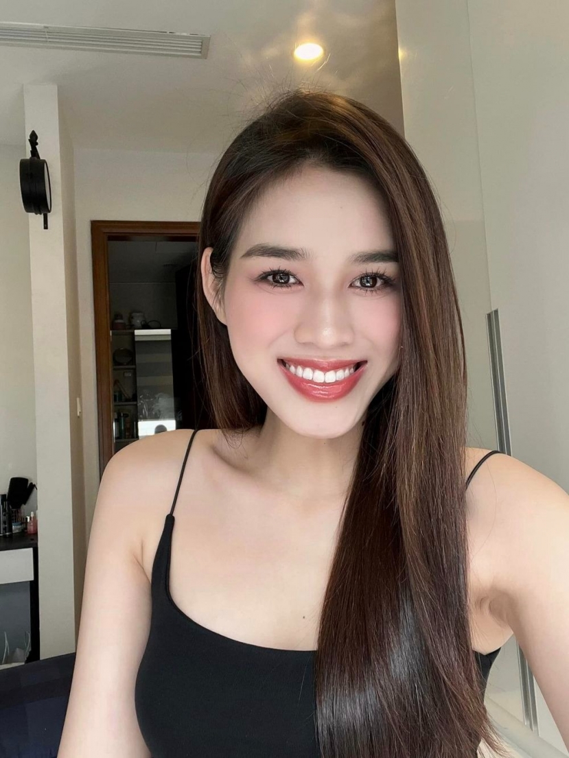 Đỗ Thị Hà khoe trọn nhan sắc xinh đẹp khiến nhiều người chú ý (Ảnh: FBNV) Đỗ Thị Hà khoe trọn nhan sắc xinh đẹp khiến nhiều người chú ý (Ảnh: FBNV)