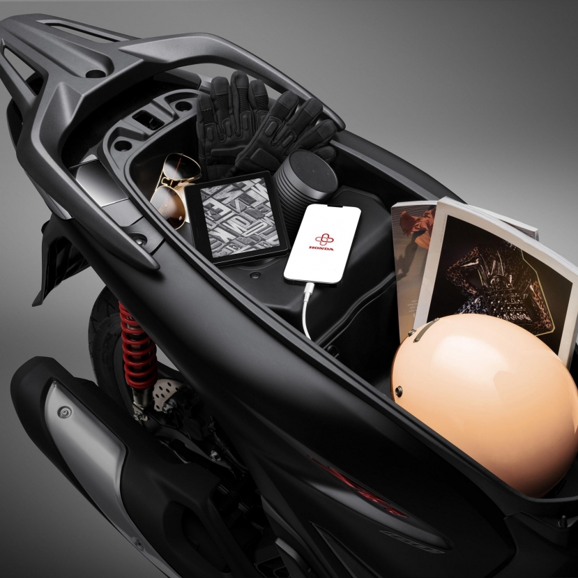 Cốp xe Honda SH (Ảnh: Honda) Cốp xe Honda SH (Ảnh: Honda)