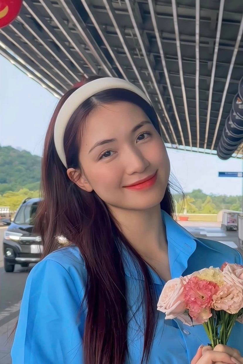 Hòa Minzy trải lòng gặp nhiều chuyện buồn liên quan đến vấn đề tình cảm (Ảnh: FBNV) Hòa Minzy trải lòng gặp nhiều chuyện buồn liên quan đến vấn đề tình cảm (Ảnh: FBNV)