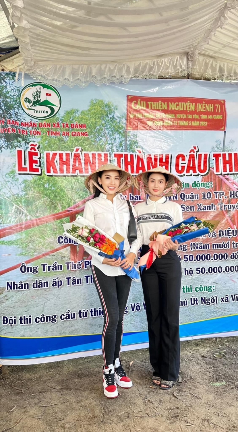 Giữa ồn ào bị Diệp Lâm Anh 'réo tên', người mẫu Quỳnh Thư đi làm việc thiện: Bạn bè tới tấp khen - Ảnh 1 Giữa ồn ào bị Diệp Lâm Anh 'réo tên', người mẫu Quỳnh Thư đi làm việc thiện: Bạn bè tới tấp khen - Ảnh 1
