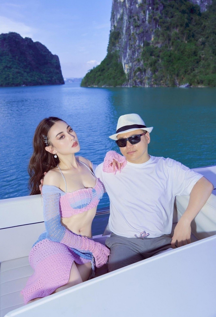Phương Oanh - shark Bình chính thức hẹn hò vào hồi tháng 8/2022 khiến dư luận chú ý (Ảnh: FBNV) Phương Oanh - shark Bình chính thức hẹn hò vào hồi tháng 8/2022 khiến dư luận chú ý (Ảnh: FBNV)