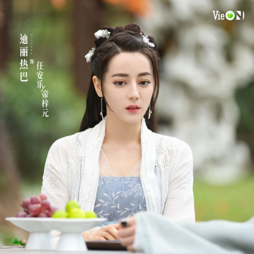 So kè 'Trường Tương Tư' – 'An Lạc Truyệt' và khả năng diễn xuất của Dương Tử vượt xa Địch Lệ Nhiệt Ba - Ảnh 3 So kè 'Trường Tương Tư' – 'An Lạc Truyệt' và khả năng diễn xuất của Dương Tử vượt xa Địch Lệ Nhiệt Ba - Ảnh 3