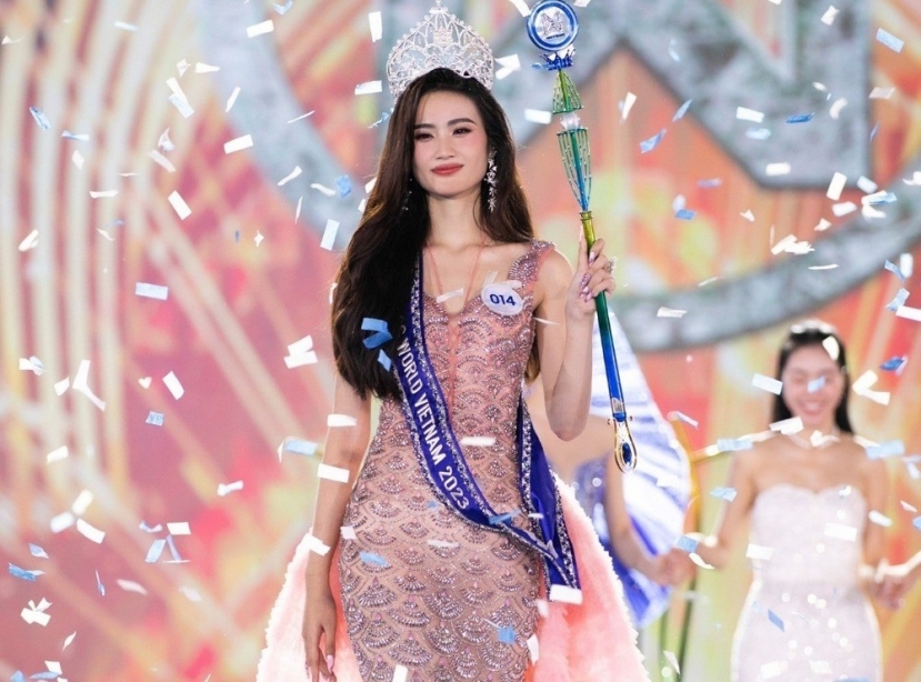 Những phát ngôn của Ý Nhi sau đăng quang khiến nhiều người xôn xao mạnh. Ảnh: FBNV Những phát ngôn của Ý Nhi sau đăng quang khiến nhiều người xôn xao mạnh. Ảnh: FBNV